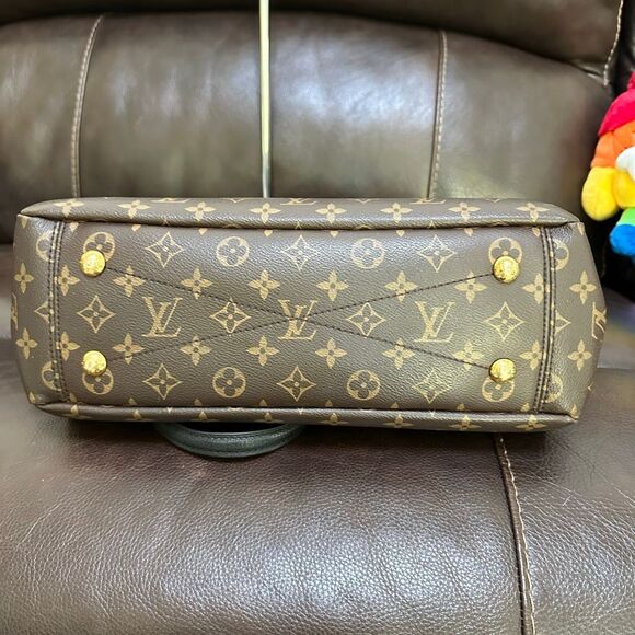 Louis Vuitton Brown and Black Shoulder Bag - Picture 9 of 16